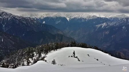 Dayara Bugyal Trek by Himalaya Shelter